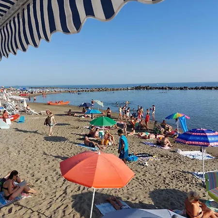 Appartamento Al Mare Di Liguria E Toscana Marina di Massa Buitenkant foto